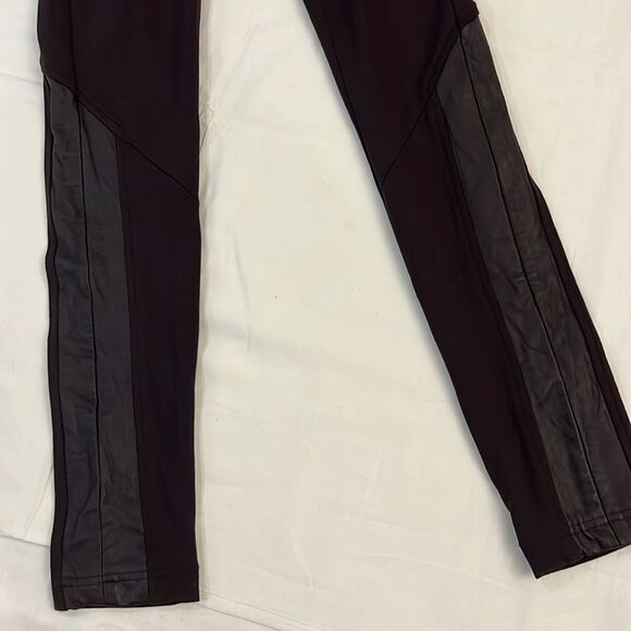 ⭐️DANIER Leggings with leather inserts⭐️ - Picture 3 of 5